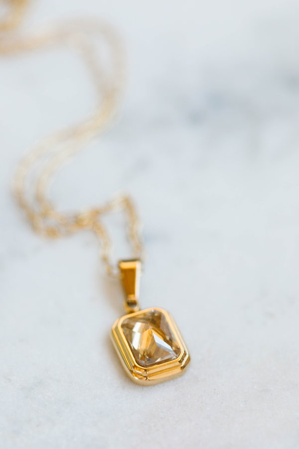 La Mère Necklace Le Carreau (Light Color) - Image 4