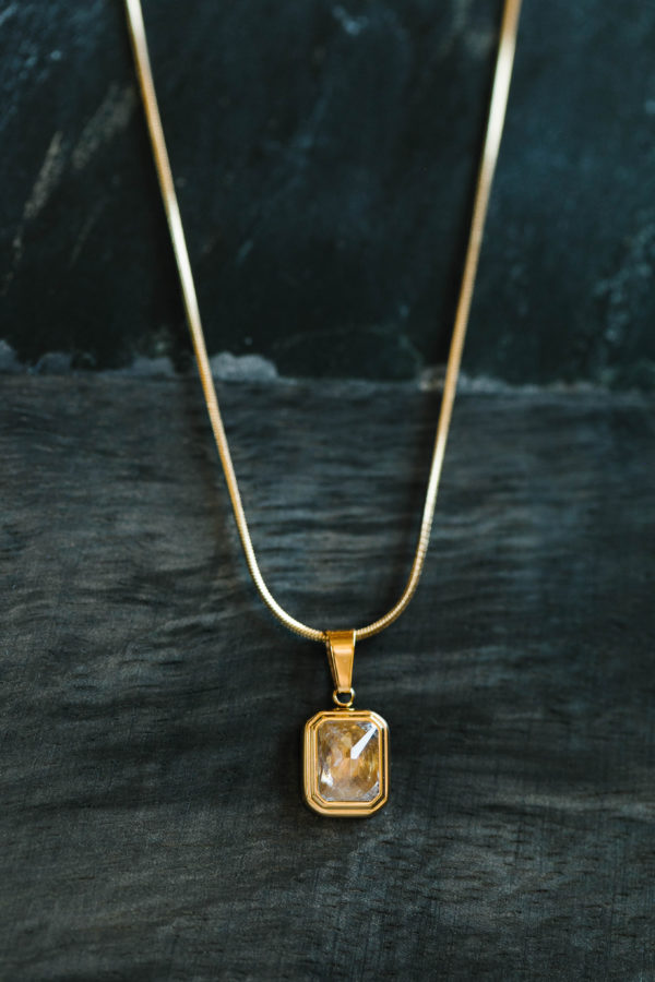 La Mère Solid Necklace Le Carreau (Light Color) - Image 4